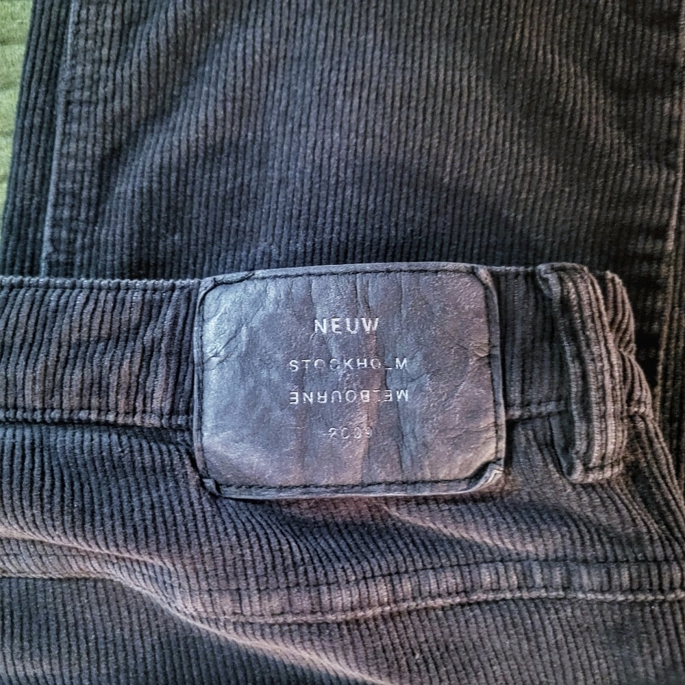 Neuw / Men's Lou Slim Corduroy / Graphite / 36:32 - Picture 6 of 9